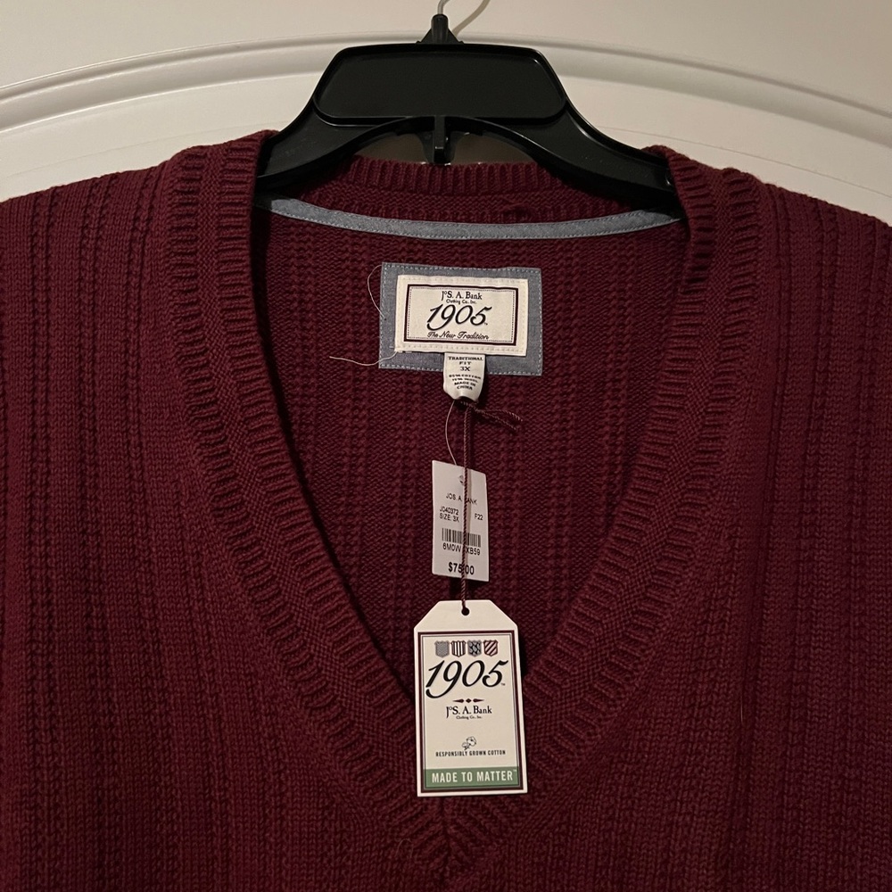 JoS A Bank 1905 Men's Burgundy Sweater Vest